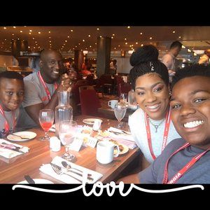 Meet your Posher, Deandra